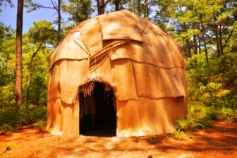 Picture of an Airsoft fort shaped like a hut which is portable and easy to move around for skirmishing.